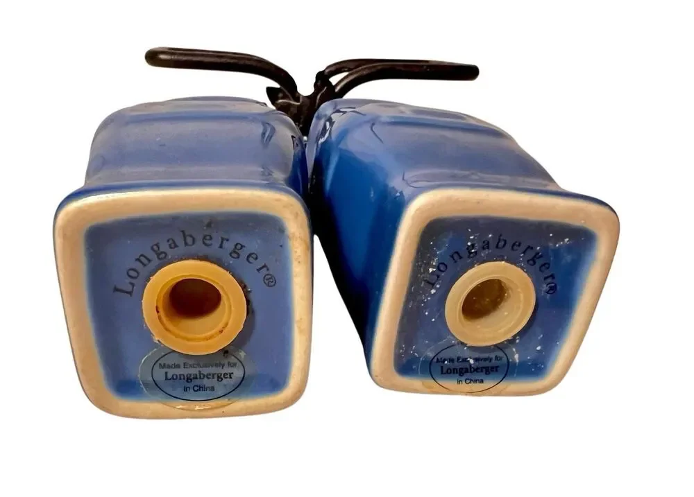 Longaberger Woven Traditions Cornflower Blue Salt Pepper Shakers w/ Iron Holder